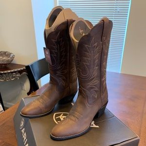 Women’s Ariat Heritage R Toe Western Boot